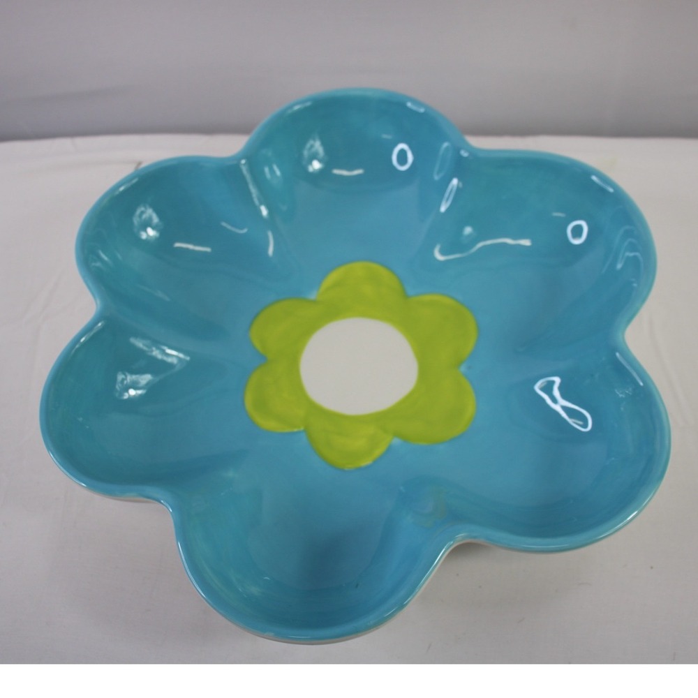 Ceramic Flower Serving Platter/Bowl Very Heavy- Excellent Condition